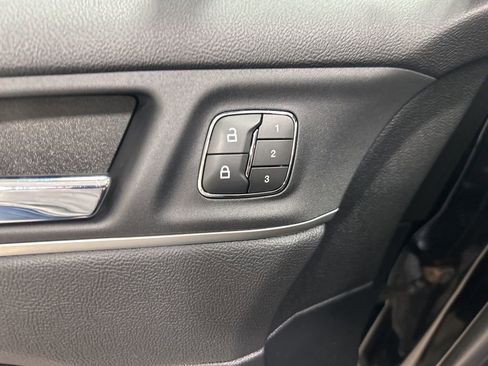 Certified 2019 Lincoln MKC Reserve w/ MKC Climate Package image 13