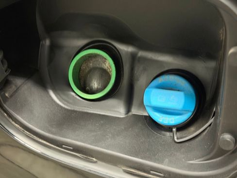 Used 2023 Chevrolet Silverado 1500 RST w/ Redline Edition image 27