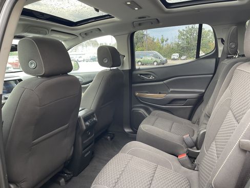 Used 2017 GMC Acadia SLE w/ Driver Alert Package I AWD/4WD image 11
