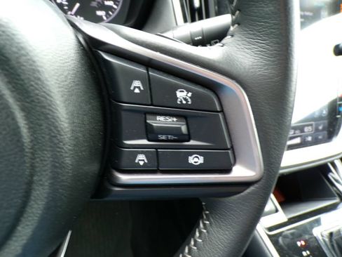 Used 2025 Subaru Outback Premium w/ Popular Package #1A AWD/4WD image 30