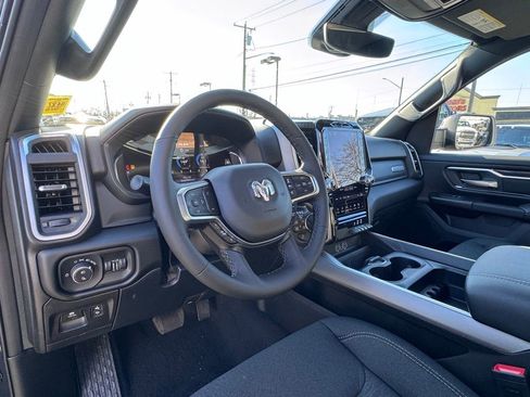 New 2026 RAM 1500 4x4 Crew Cab image 13