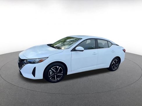 Used 2025 Nissan Sentra SV image 8