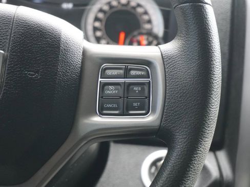 Used 2022 RAM 1500 Classic SLT w/ Electronics Group image 16