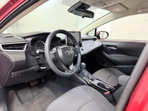 Used 2020 Toyota Corolla LE FWD image 14