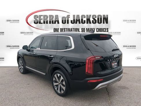 Used 2022 Kia Telluride S FWD image 6