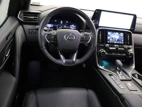 Used 2026 Lexus LX 700h Luxury w/ Accessory Package (Z1) AWD/4WD image 8