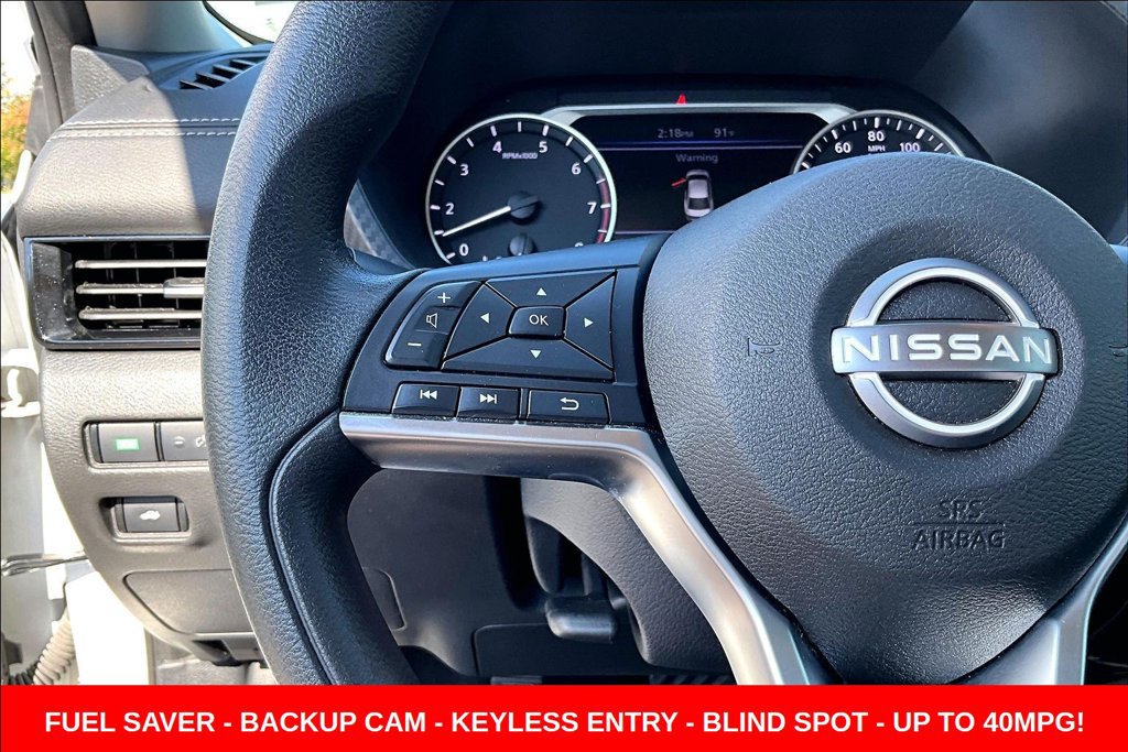 Used 2024 Nissan Sentra SV FWD image 13
