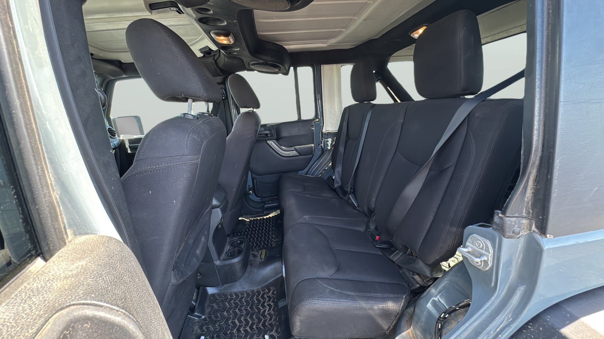 Used 2014 Jeep Wrangler Unlimited Sport w/ Power Convenience Group AWD/4WD image 34