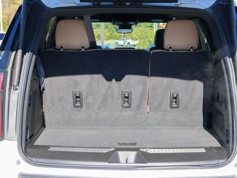 Used 2024 Chevrolet Tahoe Premier RWD image 9