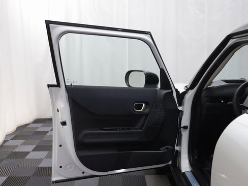 Certified 2025 MINI Cooper S image 4