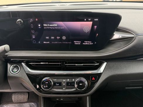 Used 2025 Buick Envista Sport Touring FWD image 25