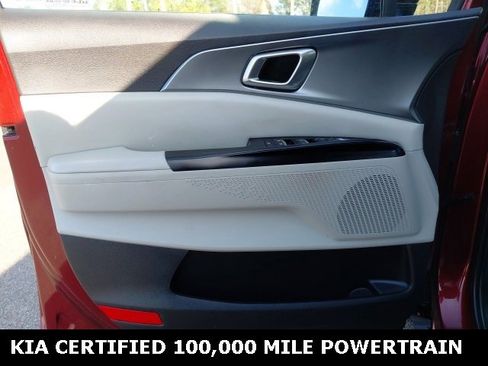 Used 2024 Kia Carnival LX image 19