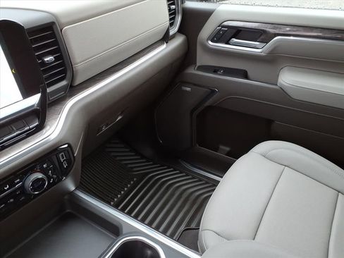 New 2026 Chevrolet Silverado 2500 LTZ w/ LTZ Convenience Package image 16