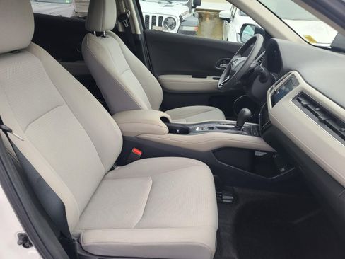 Used 2021 Honda HR-V EX image 19