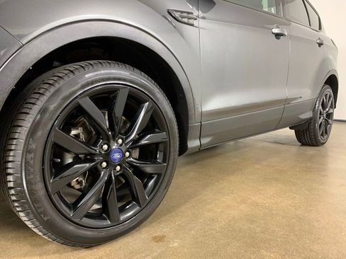 Certified 2018 Ford Escape SE w/ SE Sport Appearance Package AWD/4WD image 2