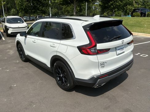 Used 2024 Honda CR-V Sport image 8