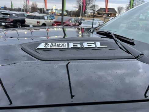 Used 2025 Chevrolet Silverado 2500 LTZ image 12