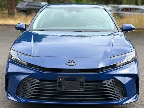 Used 2026 Toyota Camry LE w/ Preferred Package 2 (TMS) FWD image 8