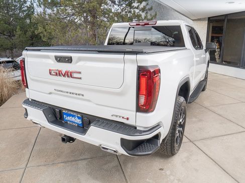 Used 2025 GMC Sierra 1500 AT4 w/ AT4 Premium Package image 6