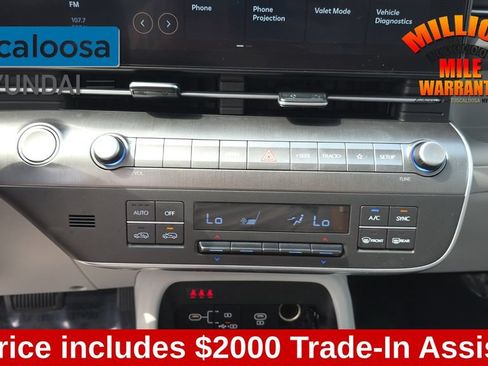 Used 2024 Hyundai Kona SEL AWD/4WD image 21