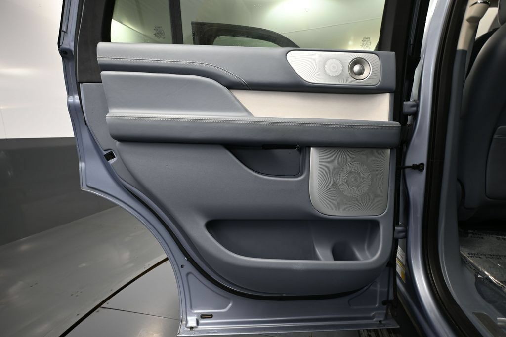 Used 2019 Lincoln Navigator Black Label AWD/4WD image 29