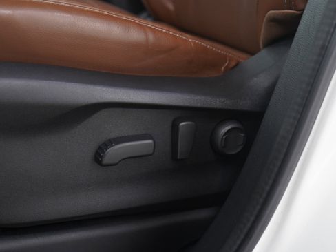 Used 2020 Subaru Ascent Touring w/ Popular Package #3 image 30