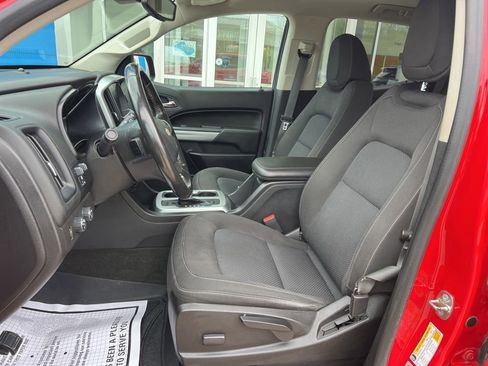 Used 2017 Chevrolet Colorado LT w/ LT Convenience Package AWD/4WD image 13