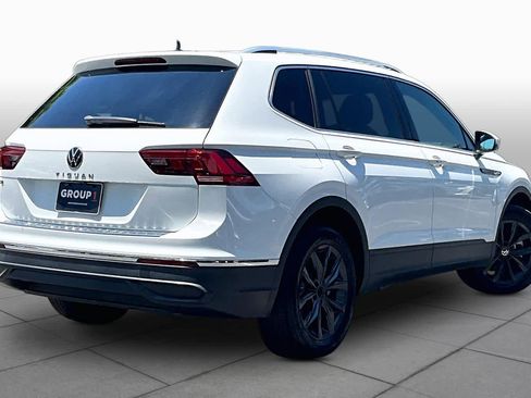 Used 2022 Volkswagen Tiguan SE FWD image 13
