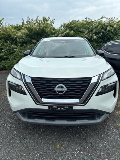 Certified 2023 Nissan Rogue S AWD/4WD image 2