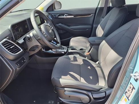 New 2026 Kia Seltos S image 19