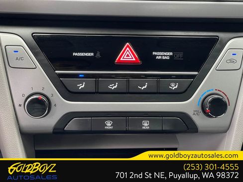 Used 2018 Hyundai Elantra SE w/ Cargo Package FWD image 29