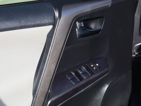 Used 2017 Toyota RAV4 XLE image 17