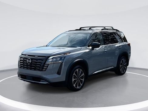 New 2026 Nissan Pathfinder Platinum image 1