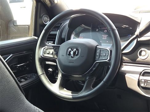 Used 2024 RAM 2500 Limited image 14