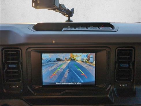 Used 2023 Ford Bronco Black Diamond image 13