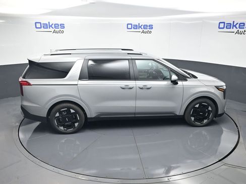 New 2026 Kia Carnival EX FWD image 55