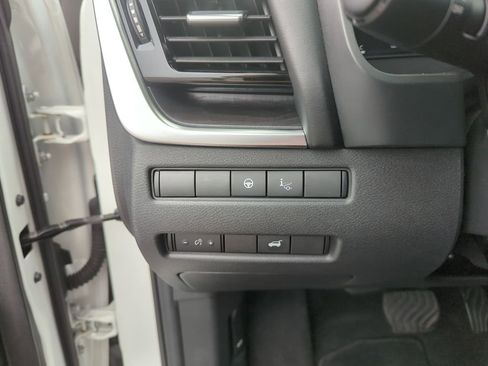 Used 2022 Nissan Rogue Platinum w/ Head-Up Display Package image 20