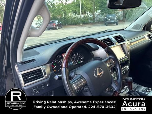 Used 2018 Lexus GX 460 Premium AWD/4WD image 2