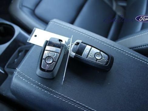Used 2025 Ford Bronco Outer Banks AWD/4WD image 25