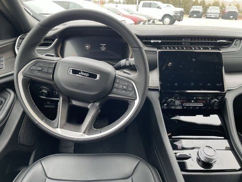 New 2025 Jeep Grand Cherokee L Limited image 13