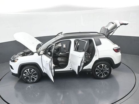 Used 2023 Jeep Compass Limited image 63