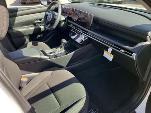 New 2026 Hyundai Tucson SEL image 16