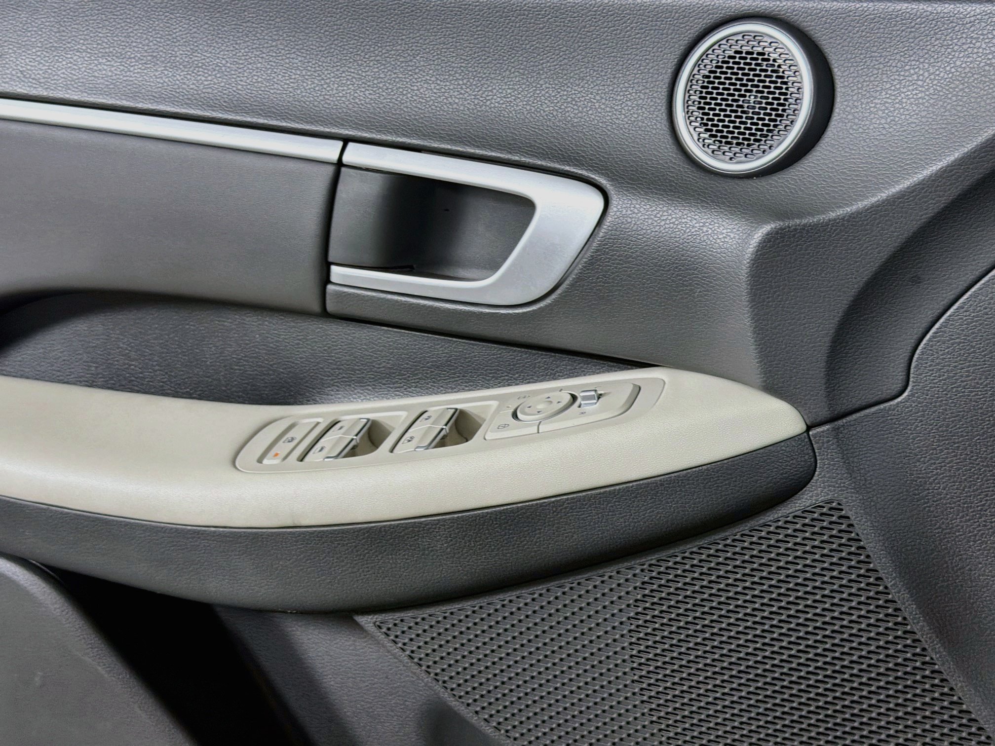 Used 2025 Hyundai Sonata SEL FWD image 15