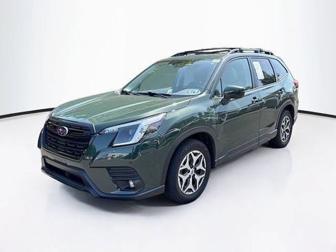 Certified 2024 Subaru Forester Premium AWD/4WD image 4
