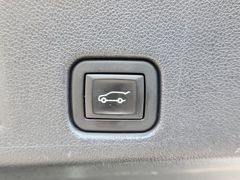 Used 2024 Chevrolet Traverse LT FWD image 26