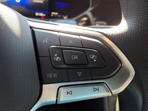 Used 2022 Volkswagen Taos S image 24