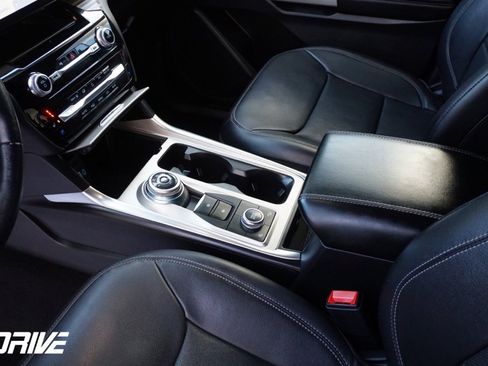 Used 2023 Ford Explorer Limited image 30