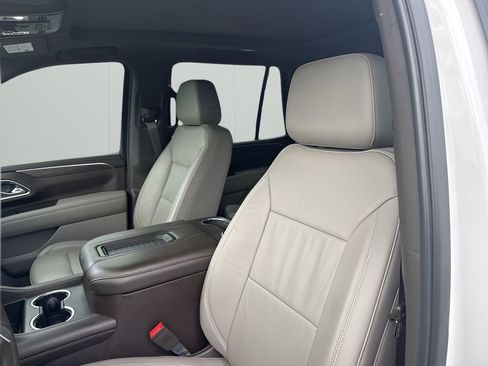 Used 2021 Chevrolet Tahoe Z71 w/ Z71 Signature Package image 26