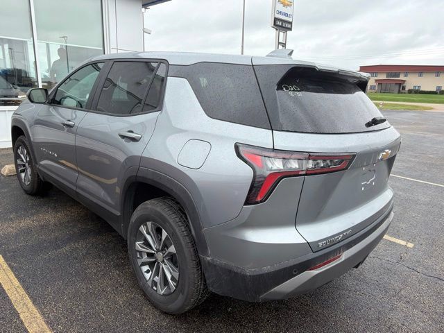 Used 2026 Chevrolet Equinox LT AWD/4WD image 3