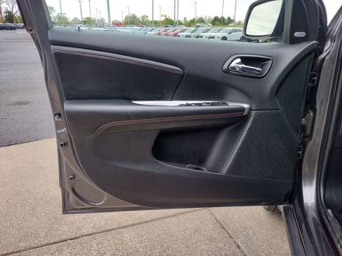 Used 2019 Dodge Journey GT FWD image 7